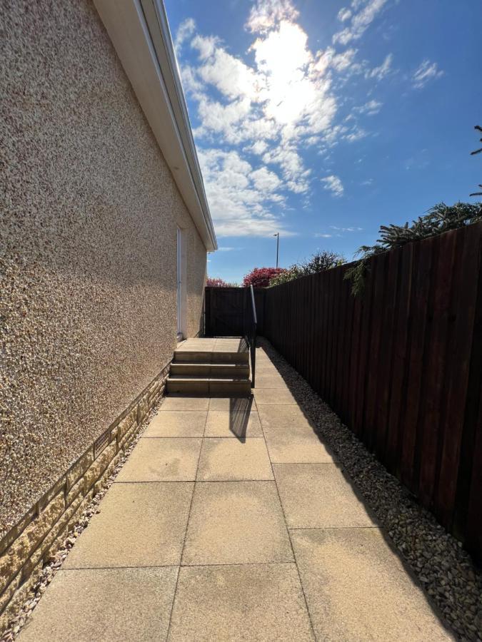 Leworin Apartamento Stirling Exterior foto